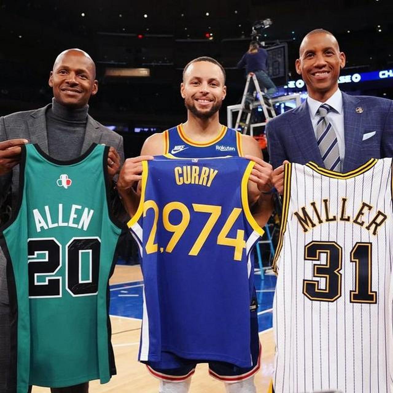NBA巨星在全明星活动中吸引众人注目